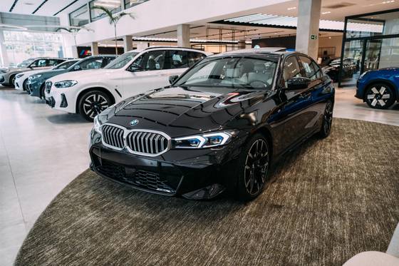 BMW 320i 2.0 16V TURBO FLEX M SPORT AUTOMÁTICO BMW 320i 2.0 16V TURBO FLEX M SPORT AUTOMÁTICO